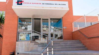 ESCAL.