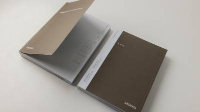 $!Detalle del catálogo de Argenta Cerámica.