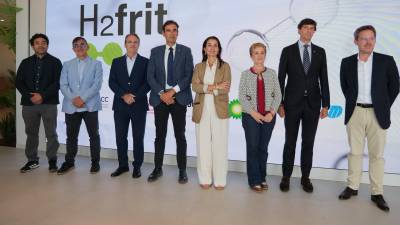 $!La visita institucional a las instalaciones de Esmalglass en la provincia de Castellón.