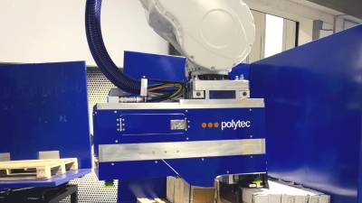 $!Robot de picking para cajas de azulejos de Polytec.