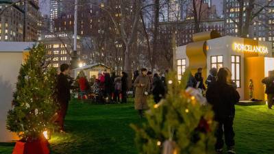 $!Porcelanosa Christmas Village.