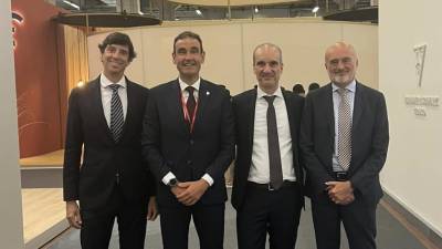 Manuel Breva, Secretario General de Anffecc; Fernando Fabra, Presidente de Anffecc; Pierluigi Ghirelli, Presidente de Ceramicolor; y Giuseppe Abello, Secretario General de Ceramicolor.