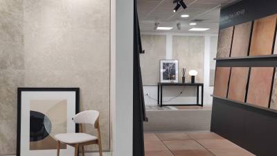 Coloronda muestra sus nuevas propuestas cerámicas en sus instalaciones de Onda