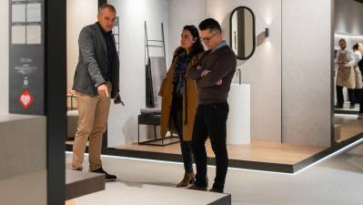 Visitantes en la pasada edición del evento de Argenta Cerámica.