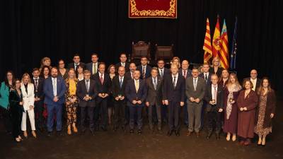 Vila-real reconoce cinco entidades y empresas y al emprendedor José Vicente Tomás con las Medallas de la Ciudad.