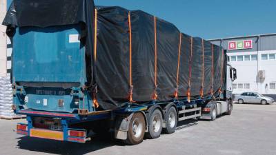 Grupo BdB amplía y mejora un servicio de cargas complejas y personalizadas con surtido de materiales de construcción, baño, cerámica, ferretería y útiles de construcción.