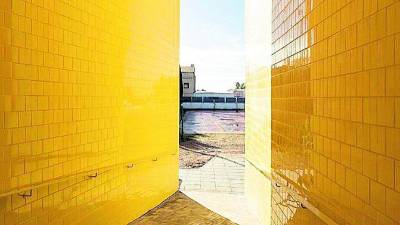 $!Explosión de color en arquitectura con piezas cerámicas de pequeño formato
