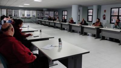 La mesa negociadora del convenio colectivo del azulejo se reunió este martes después de cinco meses sin hacerlo, y logró desbloquear un acuerdo para el 2022.