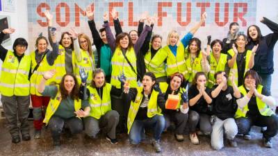 Galería de fotos | 17 mujeres participan en un curso pionero de alicatado de cuatro días en la Rubi Academy