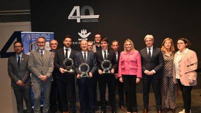 Galería de fotos | Fustecma, Ingeneo y Realonda reciben los Premios Alfa de Oro 2024 en Cevisama