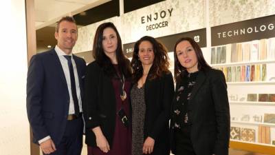 El equipo de Decocer en Cevisama 2023.