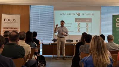 El CEO de Next AI Raúl Soriano ha impartido la masterclass ‘360º GPT’