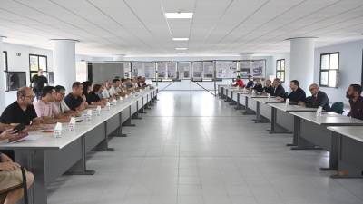 Imagen de una de las reuniones del convenio de la cerámica de este año.