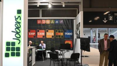Jobers exhibe su catálogo de servicios especializados en el nuevo formato de Cevisama desde este lunes.