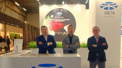 Parte del equipo de profesionales de Xieta en Cersaie 2024.