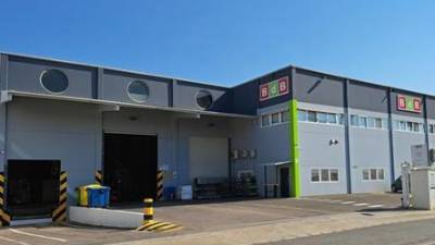 Una de las naves de Grupo BdB en Náquera (Valencia).