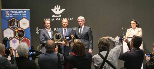 $!La ceremonia de entrega del Premio Alfa de Oro recibido por Fustecma en 2024.