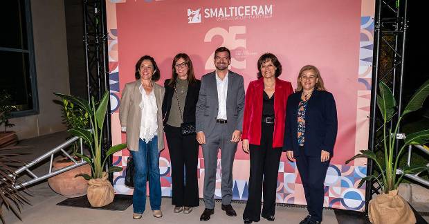 $!250 invitados arroparon a la firma en su aniversario.