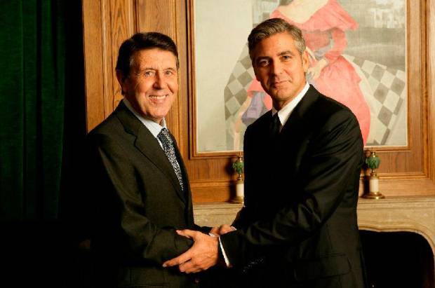 $!Manuel Colonques, junto con el actor George Clooney.