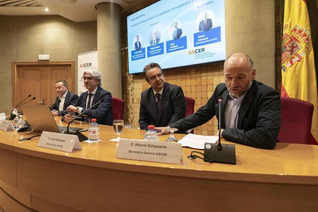 $!La mesa de debate de la jornada en Ascer.