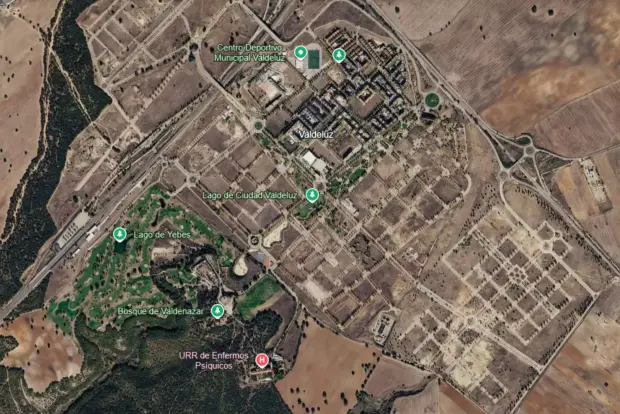 $!Imagen aérea de Valdeluz, con la mayor parte del terreno urbanizado pero sin construir / Google Earth