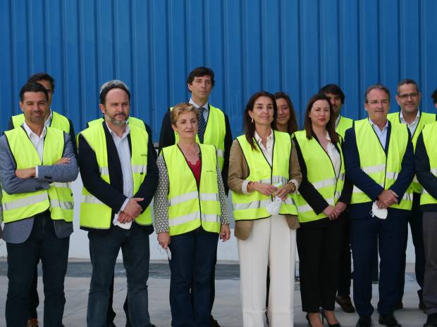 $!La visita institucional a las instalaciones de Esmalglass en la provincia de Castellón.