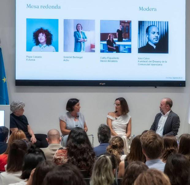 $!La mesa redonda del encuentro en Valencia.