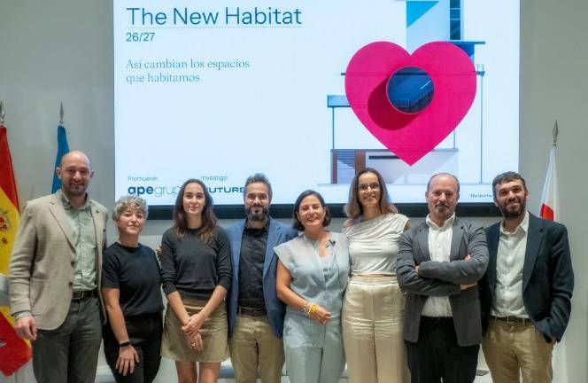 APE Grupo reflexiona sobre la evolución del diseño en la Universidad Europea de Valencia