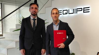 El secretario del congreso Javier Rodríguez Ejerique, con Rogelio Vila, CEO de Equipe Cerámicas.