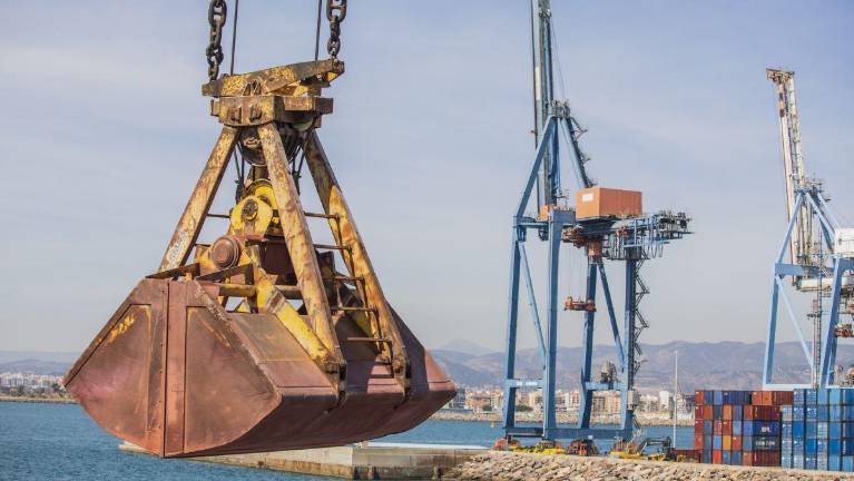 El puerto de Castellón cierra el mejor mes de febrero de su historia