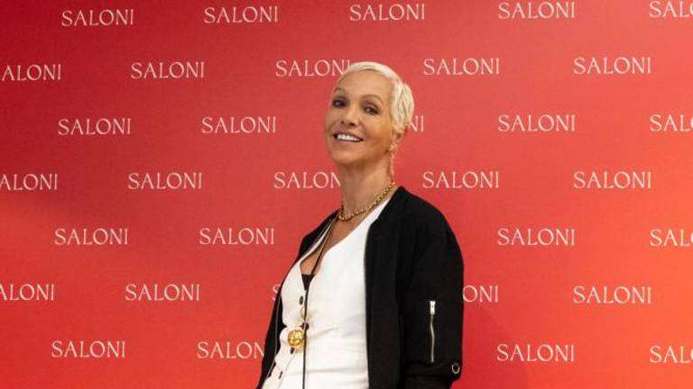 GALERÍA DE FOTOS | La gran ‘première’ de Saloni en la Milla de Oro de Madrid