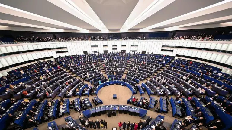 Sesión del pleno del Parlamento Europeo en la que se ha dado un respaldo a la cerámica. / Europa Press