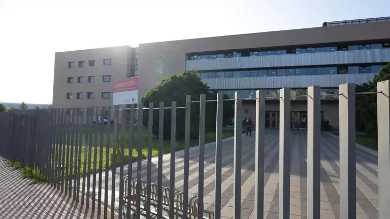 Cerámica | Sentencia firme contra la asesora que se quedó con parte de las nóminas de sus compañeros de trabajo