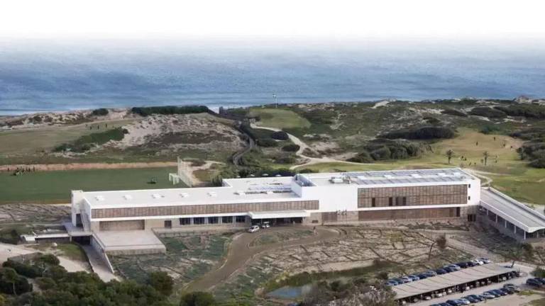 Valencia | Del lujo del parador del Saler a la ruina del hotel Sidi