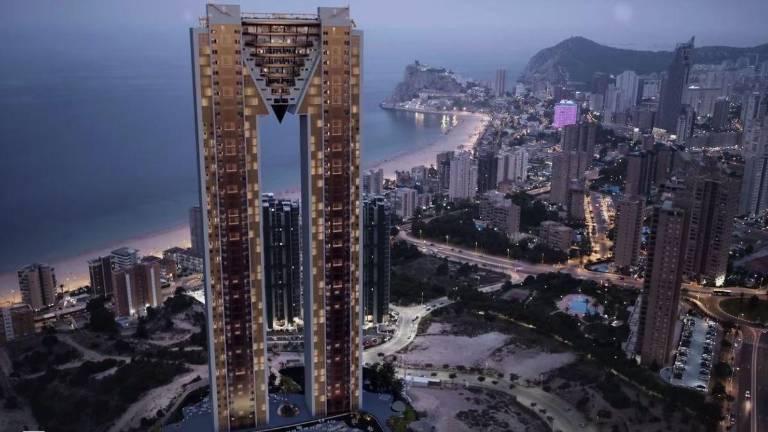 InTempo de Benidorm, el rascacielos 'infinito' por su altura y sus 14 años de construcción
