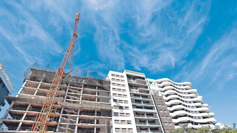La falta de capacidad eléctrica retrasa la construcción de viviendas