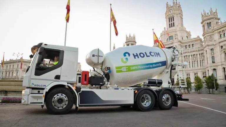 Holcim ultima la puesta en marcha de su nueva planta en España