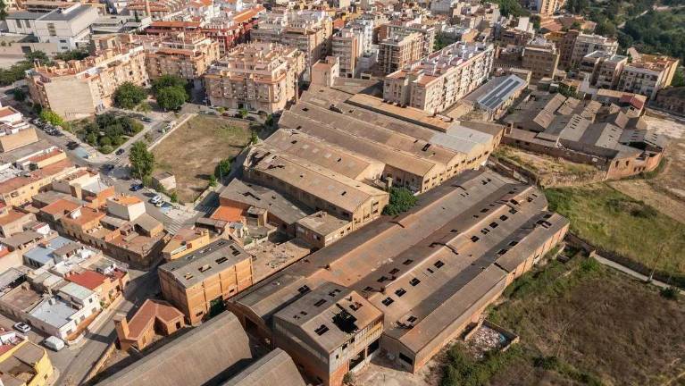 Imagen aérea de la antigua azulejera Sanchis de l’Alcora.