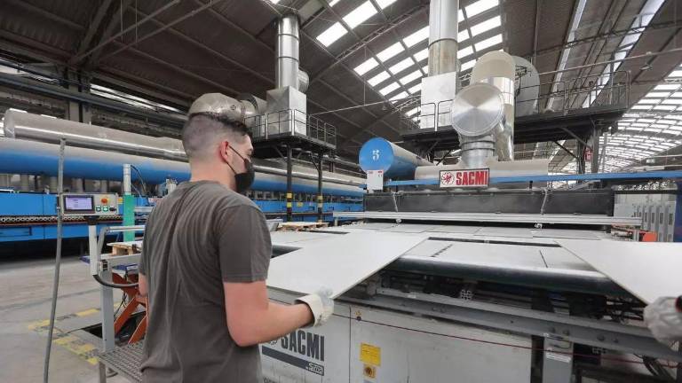 Buena noticia de Bruselas para la cerámica de Castellón: principio de acuerdo para recalcular las asignaciones gratuitas en el mercado de emisiones