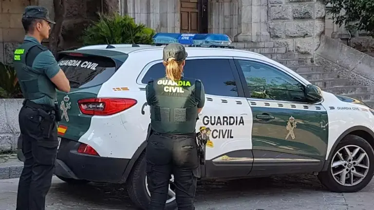 Detenidos dos hombres por robo en una empresa cerámica de Almassora