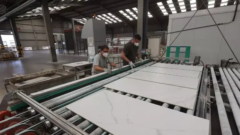 La cerámica de Castellón sale malparada de la reforma del mercado de emisiones que presenta Bruselas