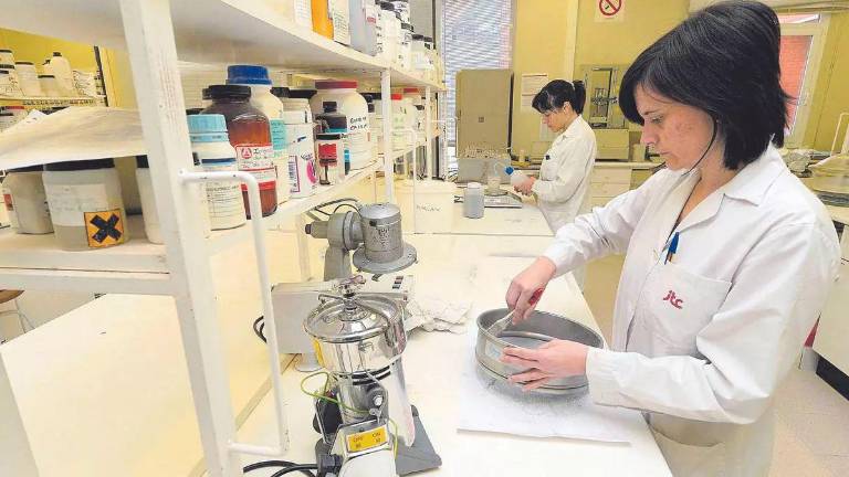 El azulejo es la segunda industria con más inversión en I+D por empleado de la Comunitat Valenciana
