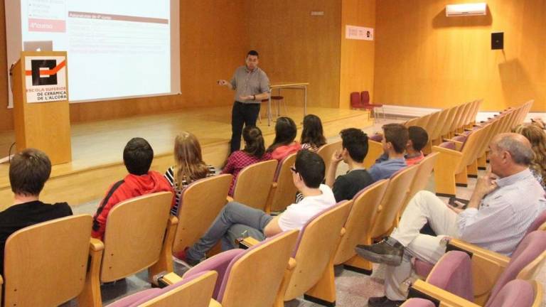 Jornada sobre el uso de lubricantes innovadores en el azulejo