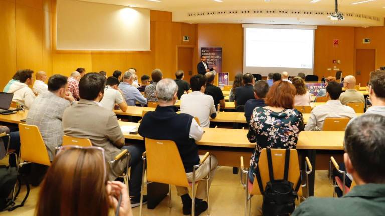 Dos jornadas de la ATC abordarán en Castelló los retos para la cerámica de gran formato