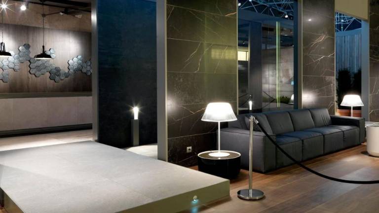 Torrecid ofrece siete becas para alumnos de la UJI