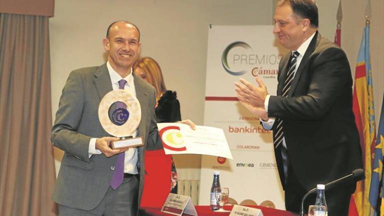 Cerámica Gómez-Oneker, premiada por su trayectoria