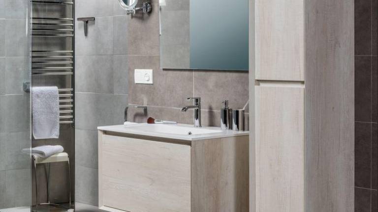 'Anglet', de Tattom, elegancia para el cuarto de baño