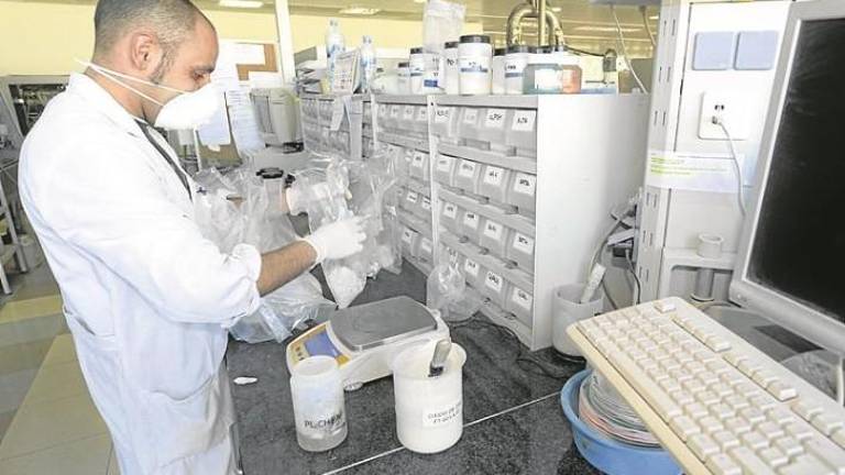 Potenciar la I+D+i para mejorar la fundición de fritas y ahorrar energía