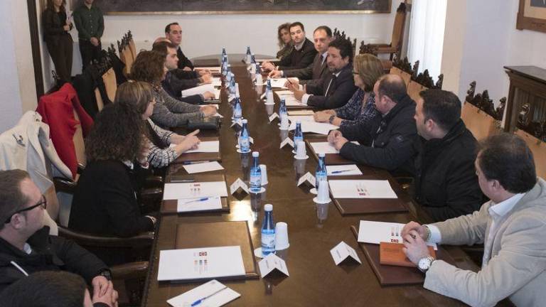 Las localidades cerámicas de Castellón, 'unidas' en Cevisama