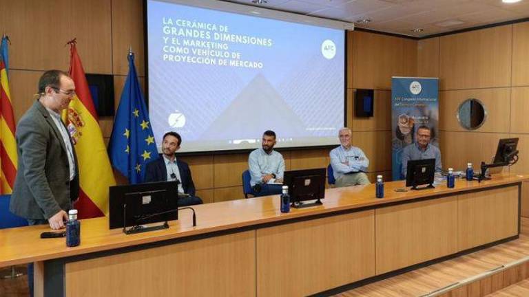 El azulejo de Castellón, obligado a acelerar en I+D para diferenciarse